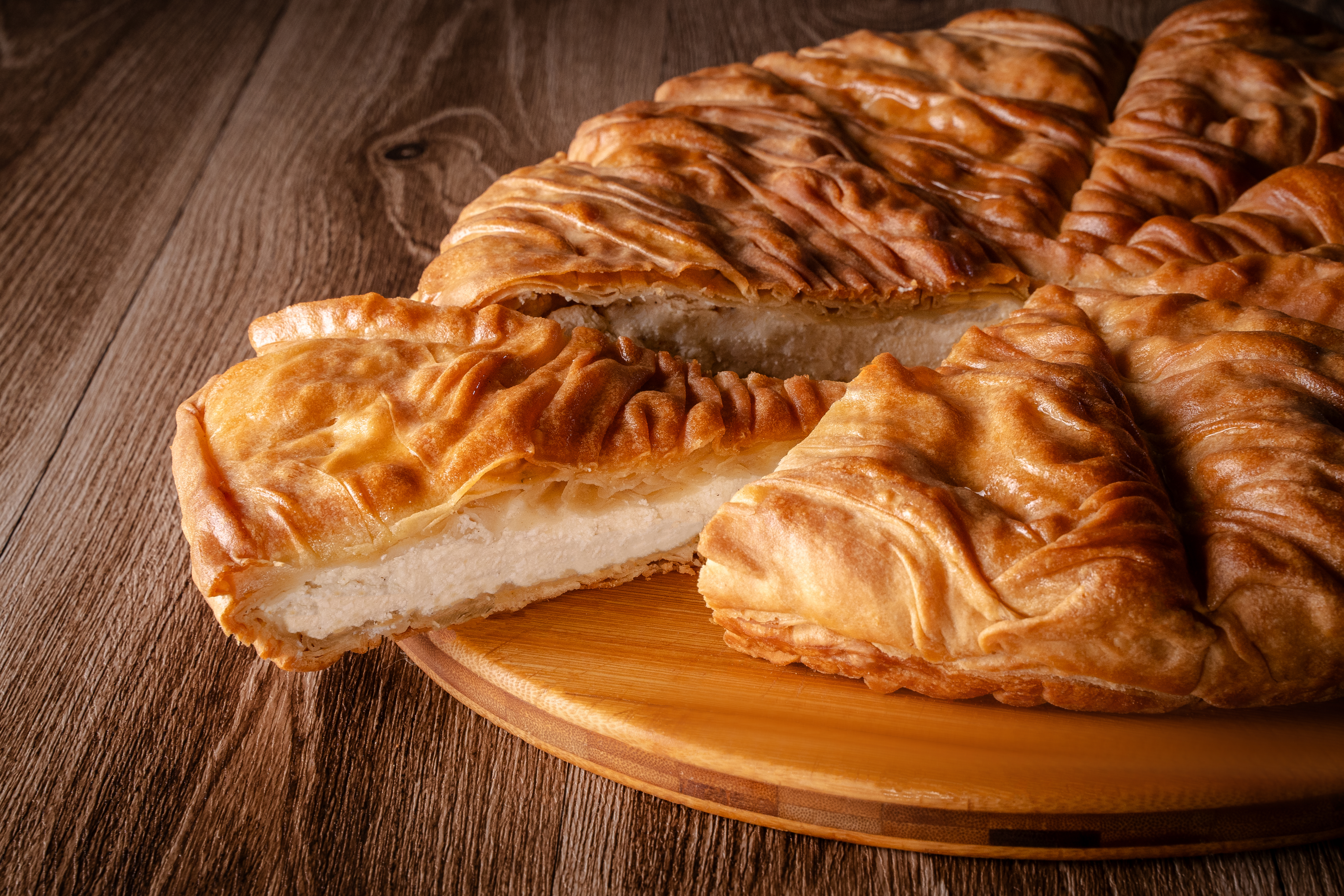 Round Parsley Cheese Pie 9 PCS